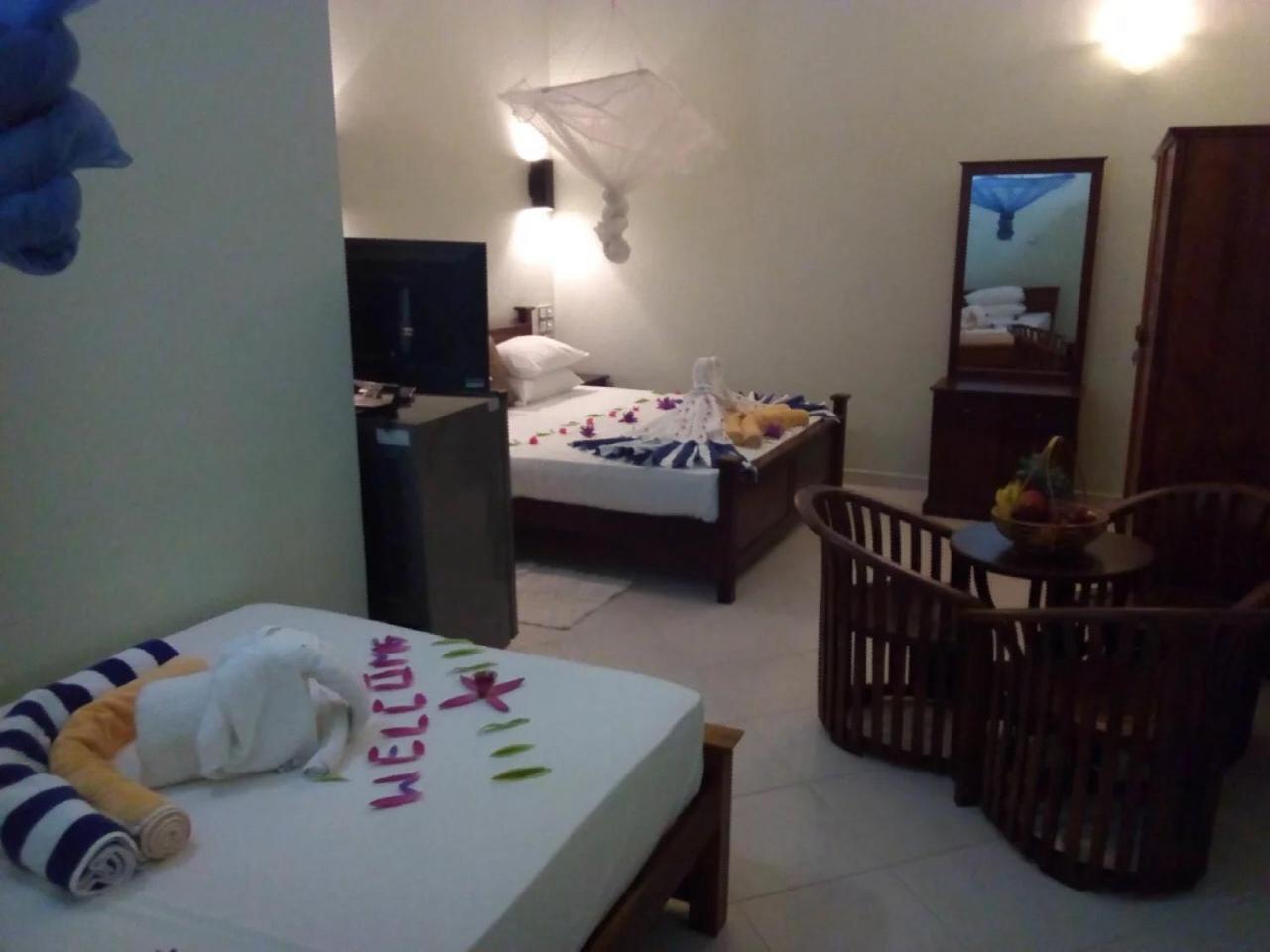 Methira Villa Aluthgama Dış mekan fotoğraf